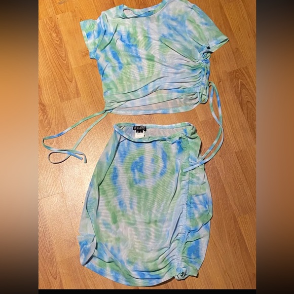 Revamp beach wear cover up - Picture 1 of 4